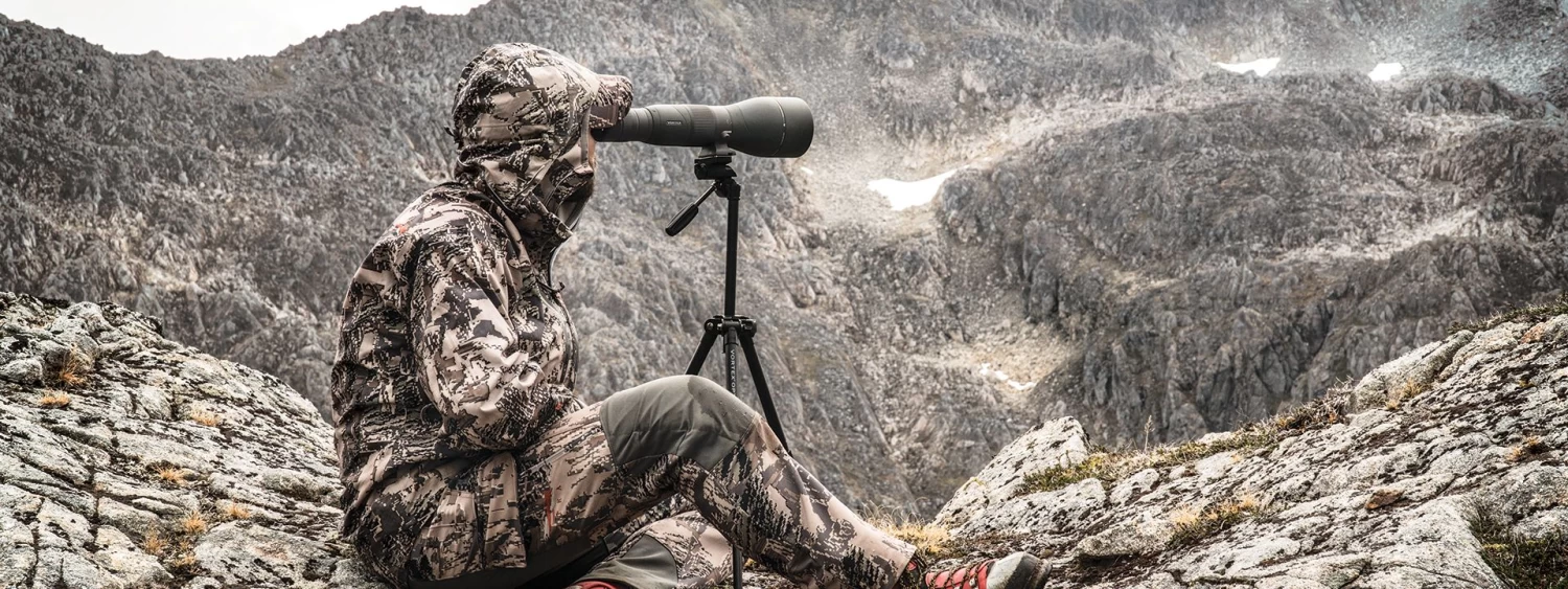 Vortex RAZOR® HD 27-60X85 Angled Spotting Scope 2 Vortex RAZOR® HD 27-60X85 Angled Spotting Scope - Image 2